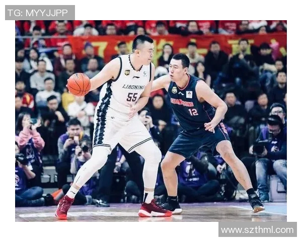 以中锋为核心战术布局探索篮球比赛中的关键角色与策略应用